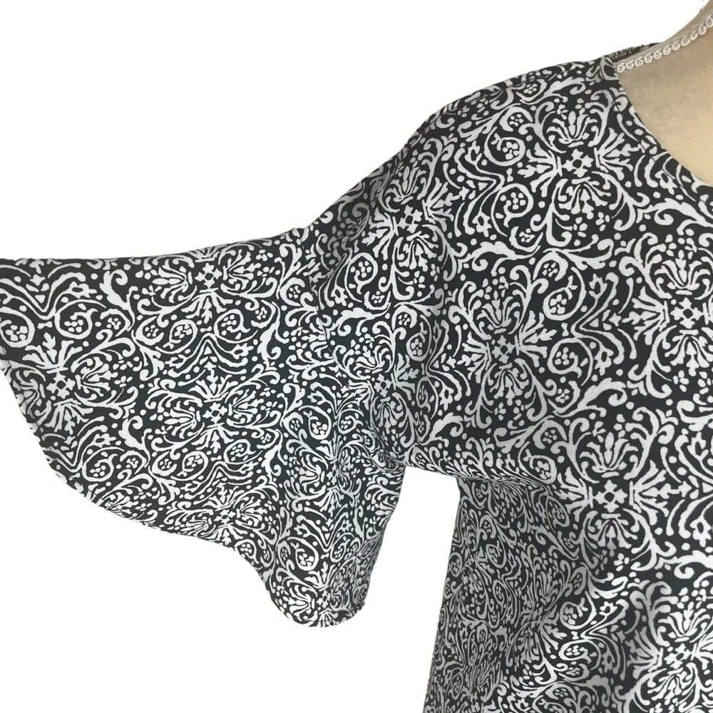 Ann Taylor Short Bell Sleeve Blouse Black White Paisley Scroll Size Small petite - Picture 3 of 11